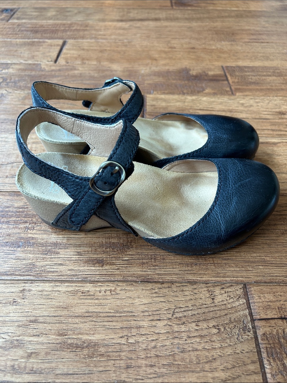 Dansko Tiffani Black Milled Burnished Leather Mary Jane Heel Comfort Shoes 36